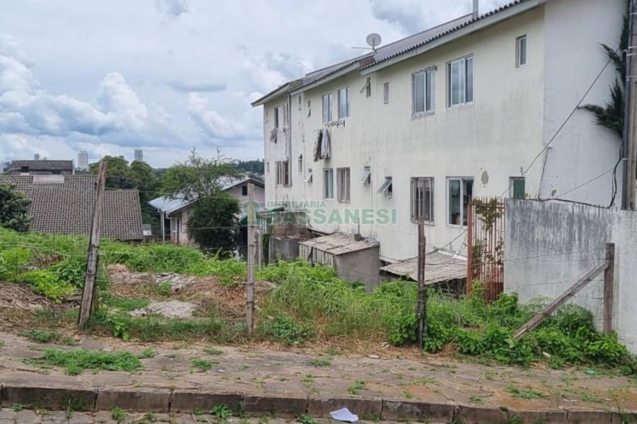 Terreno, no bairro Santa Lúcia em Caxias do Sul para Comprar