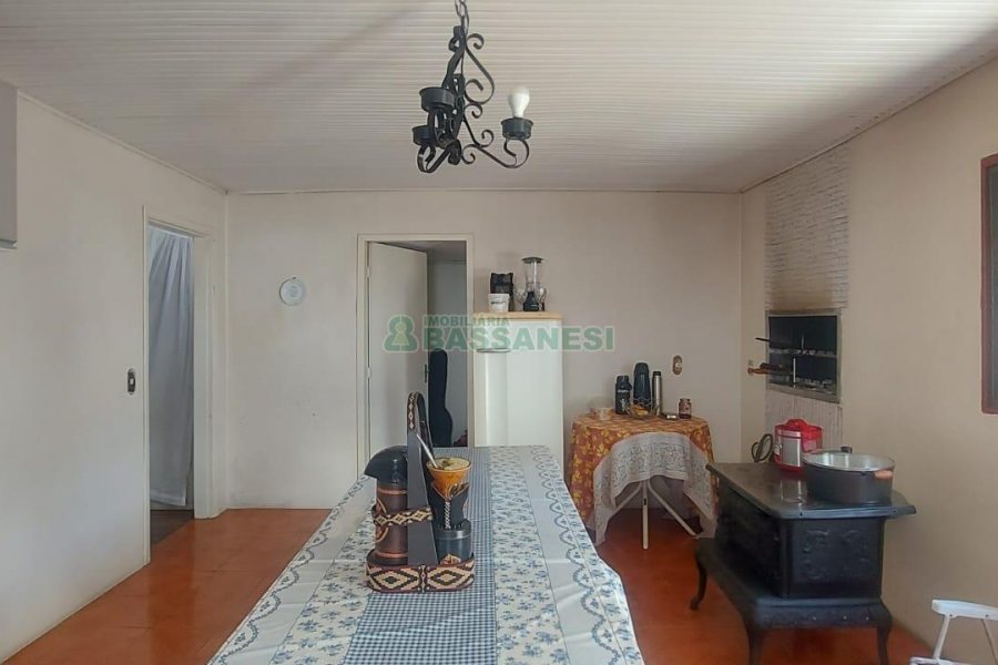 Casa com 172m², 1 vaga, no bairro Nossa Senhora de Fátima em Caxias do Sul para Comprar