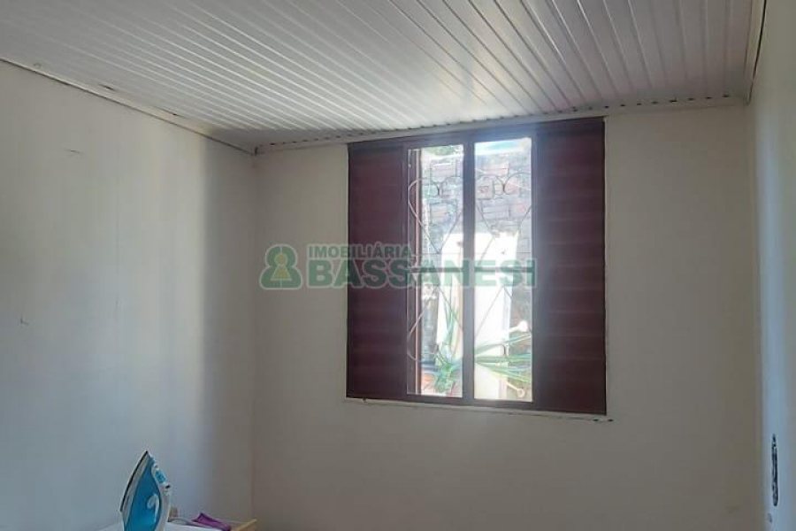 Casa com 172m², 1 vaga, no bairro Nossa Senhora de Fátima em Caxias do Sul para Comprar