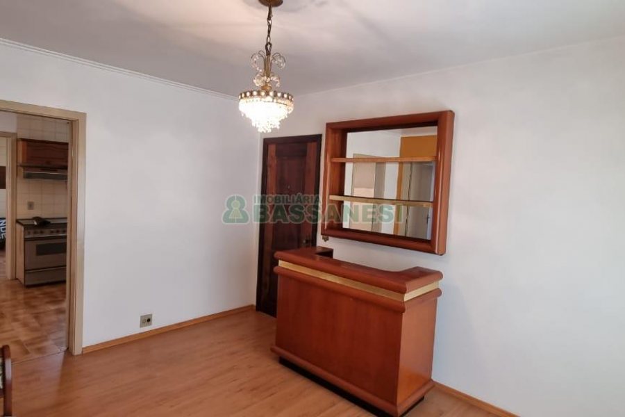 Apartamento com 88m², 2 dormitórios, 1 vaga, no bairro Madureira em Caxias do Sul para Comprar