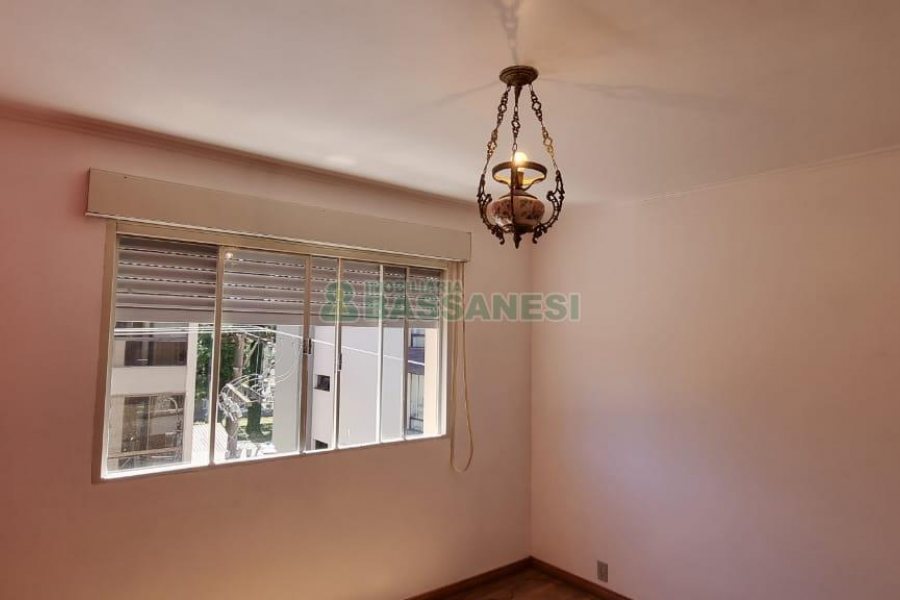 Apartamento com 88m², 2 dormitórios, 1 vaga, no bairro Madureira em Caxias do Sul para Comprar