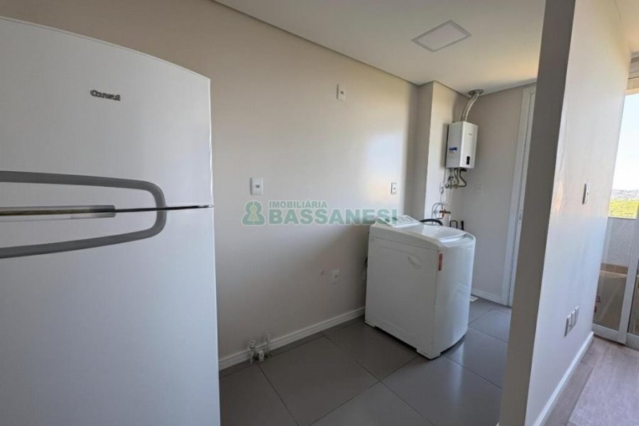 Apartamento com 58m², 2 dormitórios, 1 vaga, no bairro Sanvitto em Caxias do Sul para Alugar