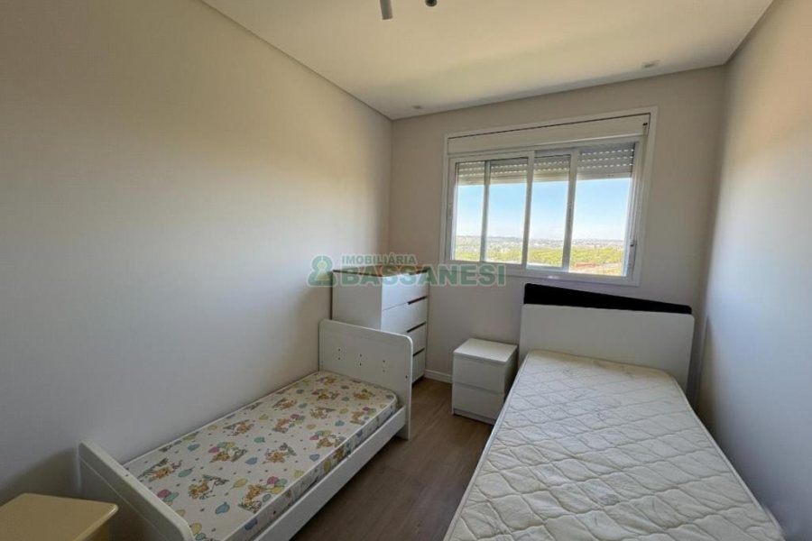 Apartamento com 58m², 2 dormitórios, 1 vaga, no bairro Sanvitto em Caxias do Sul para Alugar