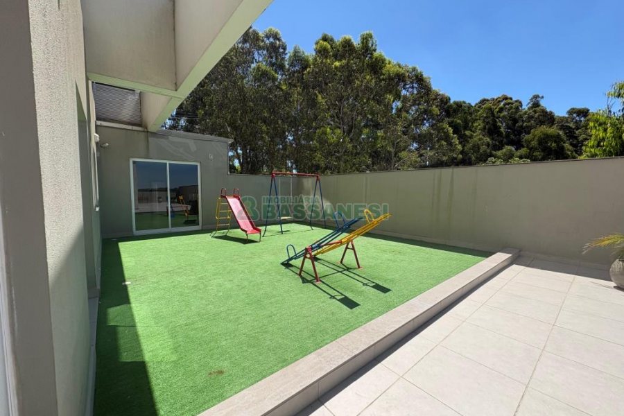 Apartamento com 58m², 2 dormitórios, 1 vaga, no bairro Sanvitto em Caxias do Sul para Alugar