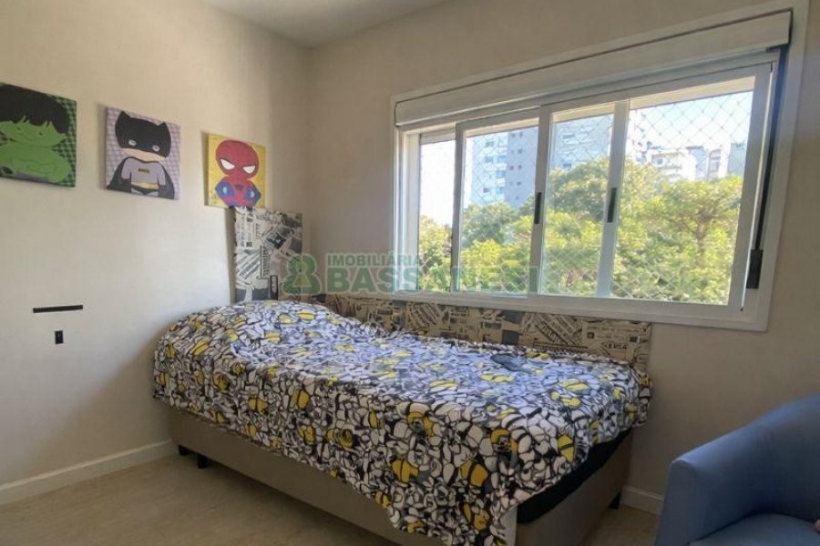 Apto Mobiliado com 102m², 3 dormitórios, 2 vagas, no bairro Universitário em Caxias do Sul para Alugar