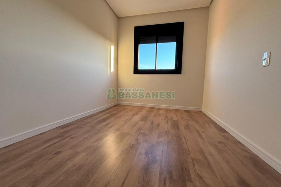 Apartamento com 62m², 2 dormitórios, 1 vaga, no bairro São Luiz em Caxias do Sul para Alugar