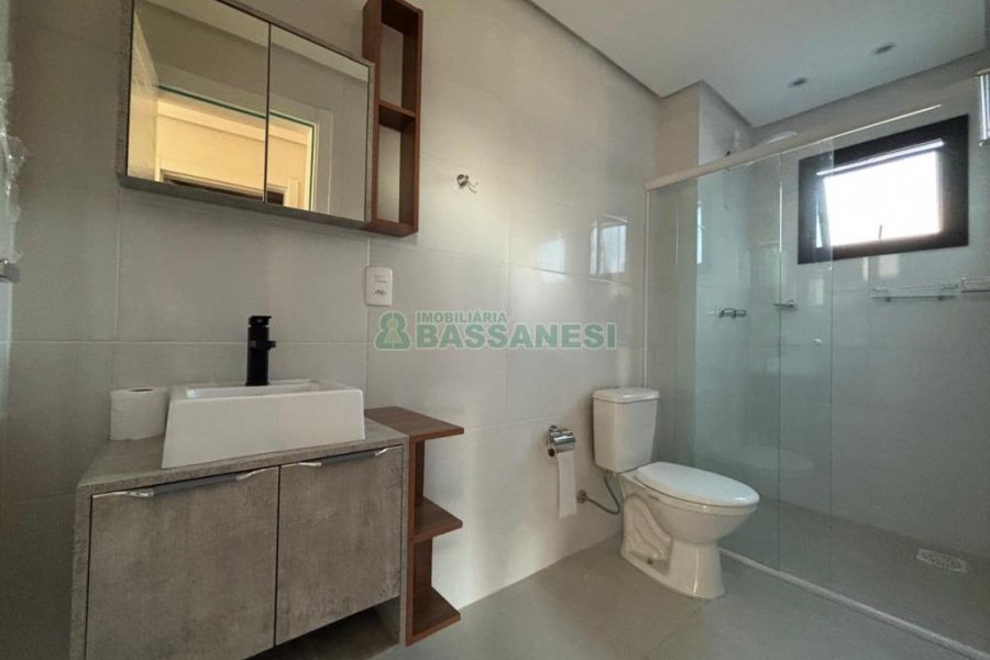 Apartamento com 62m², 2 dormitórios, 1 vaga, no bairro São Luiz em Caxias do Sul para Alugar