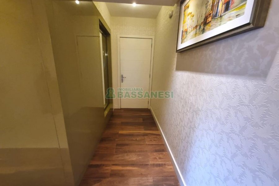 Apto Mobiliado com 110m², 2 dormitórios, 2 vagas, no bairro Rio Branco em Caxias do Sul para Alugar