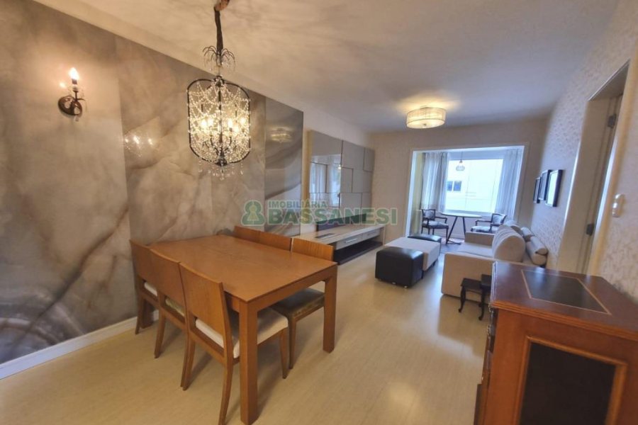 Apto Mobiliado com 110m², 2 dormitórios, 2 vagas, no bairro Rio Branco em Caxias do Sul para Alugar