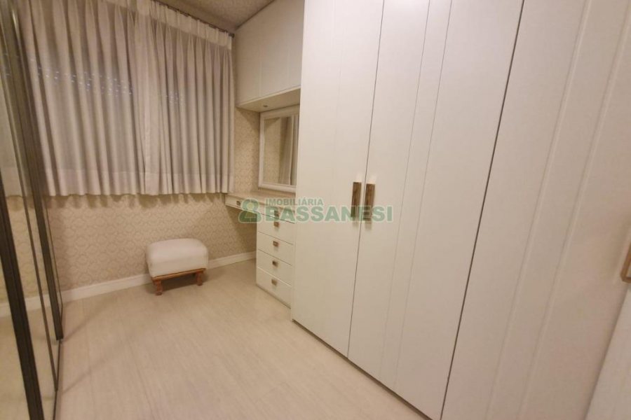 Apto Mobiliado com 110m², 2 dormitórios, 2 vagas, no bairro Rio Branco em Caxias do Sul para Alugar