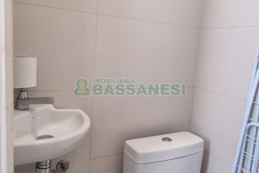 Apartamento com 102m², 3 dormitórios, 1 vaga, no bairro Centro em Caxias do Sul para Comprar