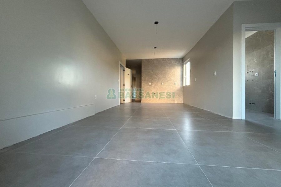 Apartamento com 95m², 3 dormitórios, 3 vagas, no bairro Tijuca em Caxias do Sul para Alugar