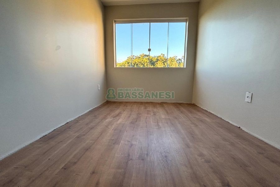 Apartamento com 95m², 3 dormitórios, 3 vagas, no bairro Tijuca em Caxias do Sul para Alugar