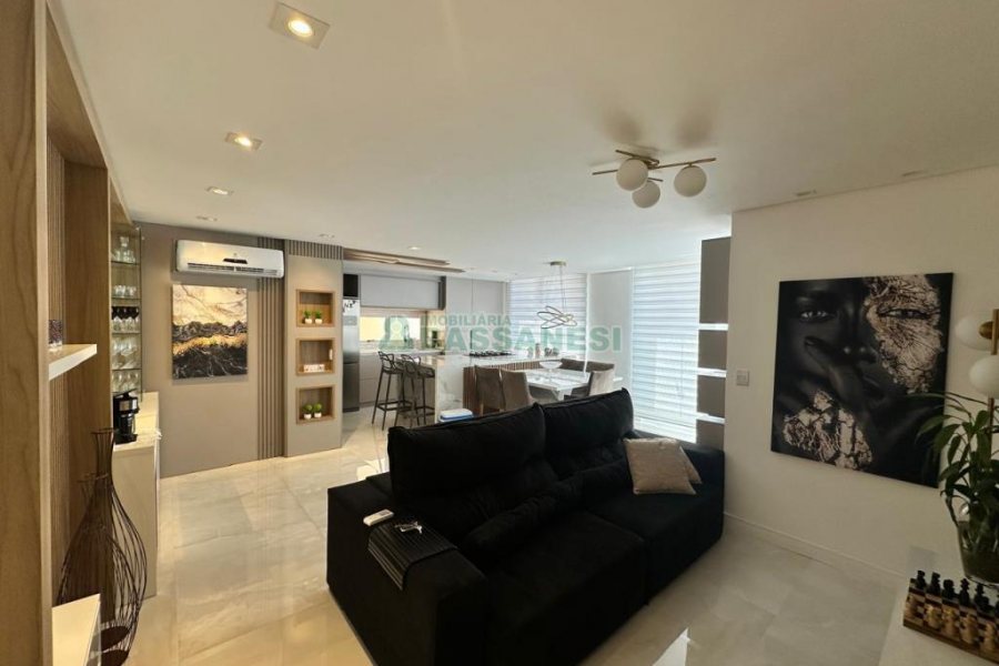 Apto Mobiliado com 111m², 3 dormitórios, 2 vagas, no bairro Cristo Redentor em Caxias do Sul para Alugar