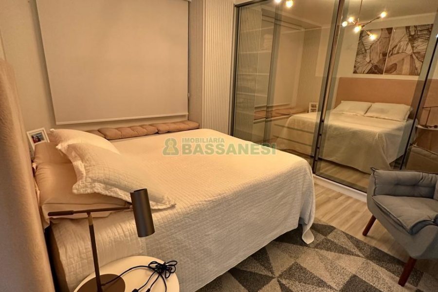 Apto Mobiliado com 111m², 3 dormitórios, 2 vagas, no bairro Cristo Redentor em Caxias do Sul para Alugar