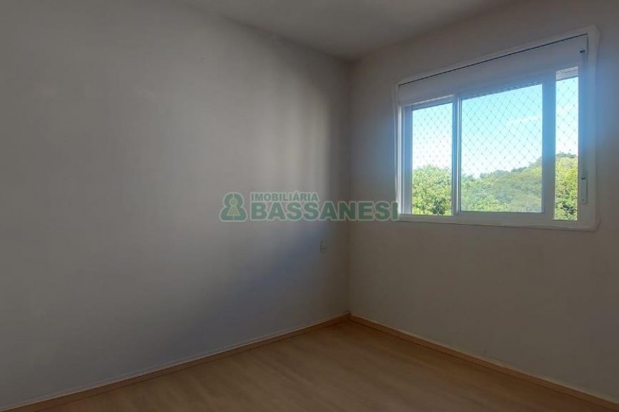Apartamento com 47m², 2 dormitórios, no bairro São Virgílio em Caxias do Sul para Alugar