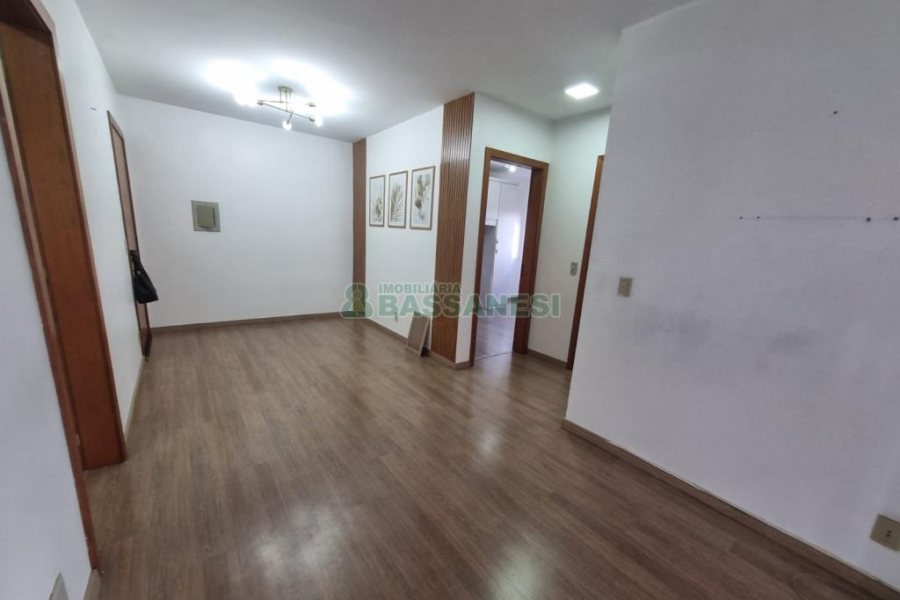 Apartamento com 63m², 2 dormitórios, 1 vaga, no bairro Marechal Floriano em Caxias do Sul para Alugar