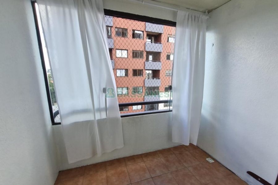 Apartamento com 63m², 2 dormitórios, 1 vaga, no bairro Marechal Floriano em Caxias do Sul para Alugar
