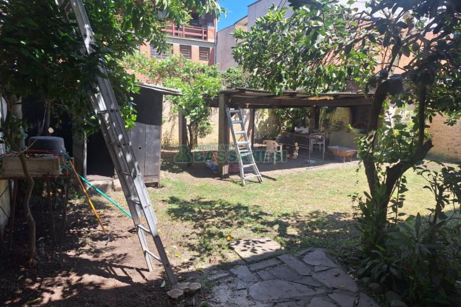 Casa com 110m², 3 dormitórios, no bairro Cinqüentenário em Caxias do Sul para Alugar