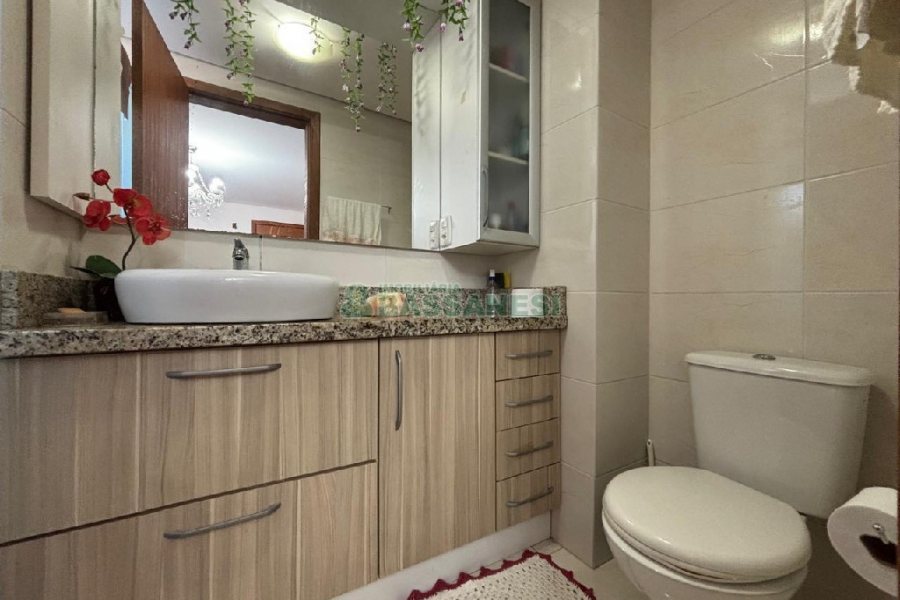 Apto Mobiliado com 92m², 1 dormitório, 2 vagas, no bairro Cruzeiro em Caxias do Sul para Alugar