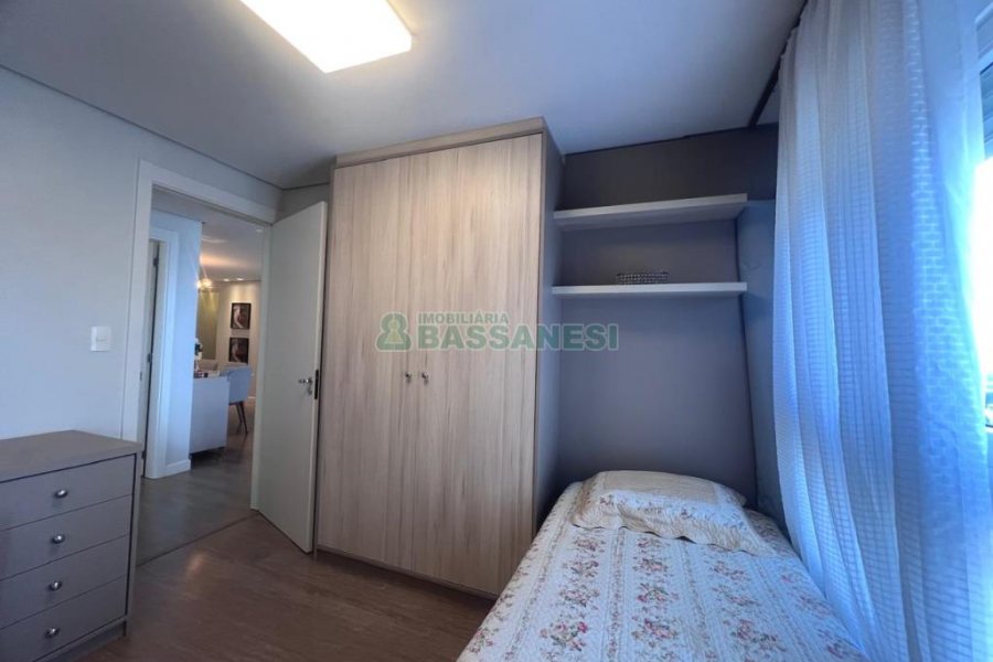 Apto Mobiliado com 88m², 2 dormitórios, 2 vagas, no bairro Villagio Iguatemi em Caxias do Sul para Alugar