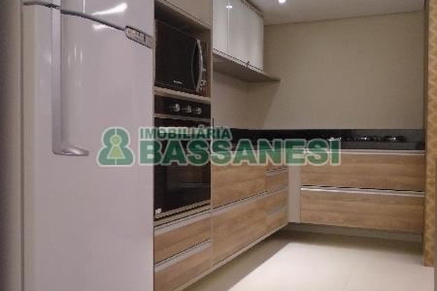 Apto Mobiliado com 88m², 2 dormitórios, 2 vagas, no bairro Villagio Iguatemi em Caxias do Sul para Alugar