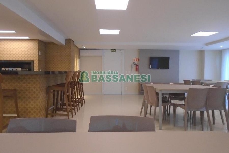 Apto Mobiliado com 88m², 2 dormitórios, 2 vagas, no bairro Villagio Iguatemi em Caxias do Sul para Alugar