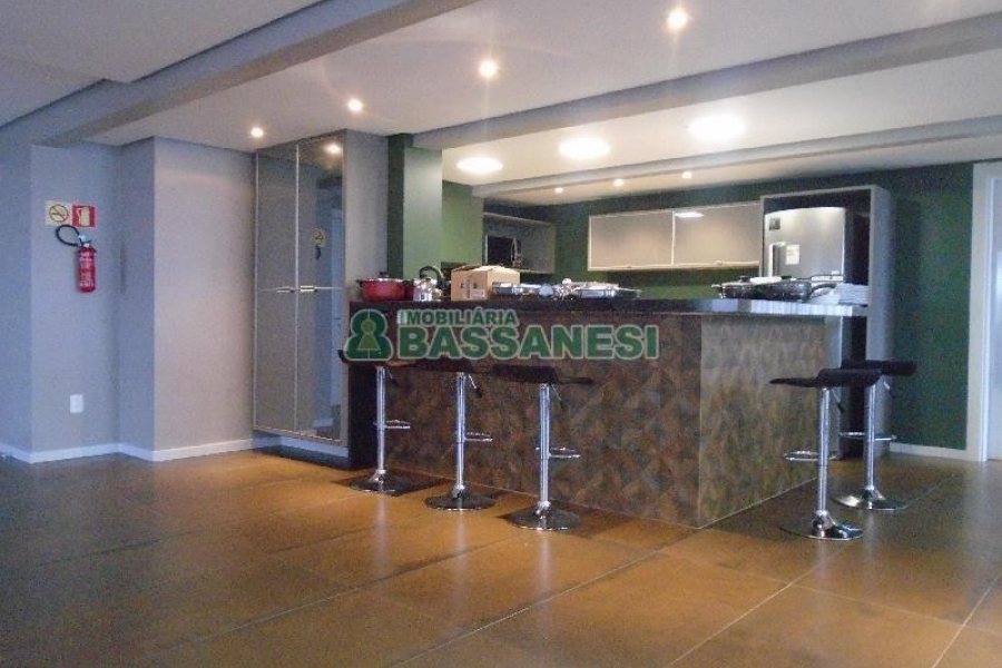 Apto Mobiliado com 88m², 2 dormitórios, 2 vagas, no bairro Villagio Iguatemi em Caxias do Sul para Alugar