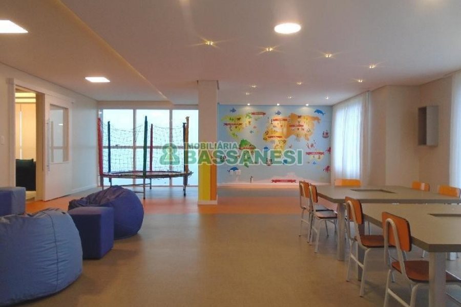 Apto Mobiliado com 88m², 2 dormitórios, 2 vagas, no bairro Villagio Iguatemi em Caxias do Sul para Alugar