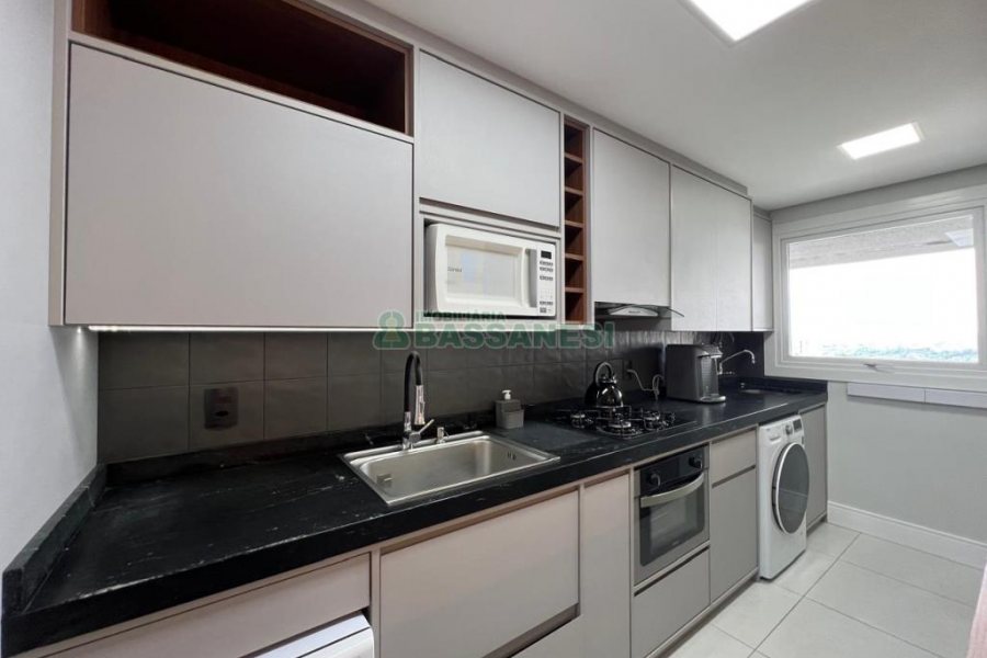 Apto Mobiliado com 88m², 2 dormitórios, 1 vaga, no bairro Villagio Iguatemi em Caxias do Sul para Alugar