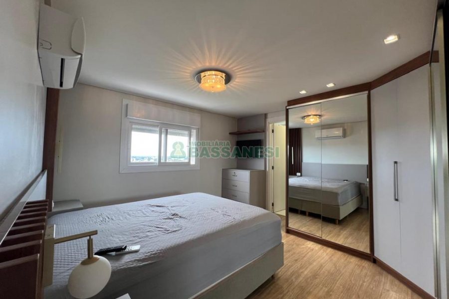 Apto Mobiliado com 88m², 2 dormitórios, 1 vaga, no bairro Villagio Iguatemi em Caxias do Sul para Alugar