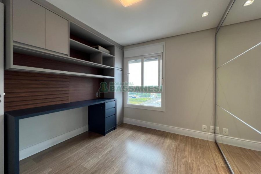 Apto Mobiliado com 88m², 2 dormitórios, 1 vaga, no bairro Villagio Iguatemi em Caxias do Sul para Alugar