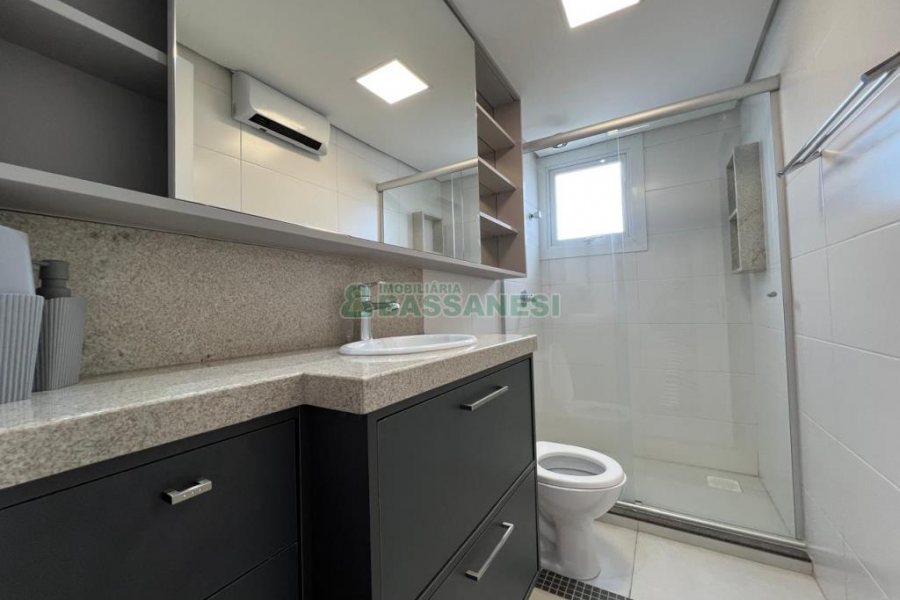 Apto Mobiliado com 88m², 2 dormitórios, 1 vaga, no bairro Villagio Iguatemi em Caxias do Sul para Alugar