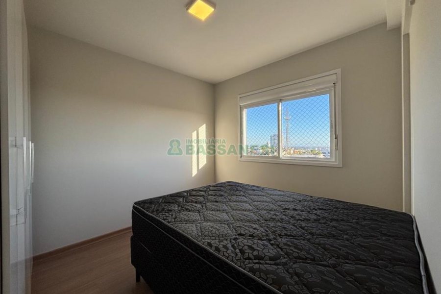 Apartamento com 40m², 1 dormitório, 1 vaga, no bairro Petrópolis em Caxias do Sul para Alugar