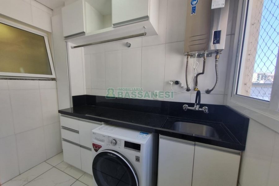 Apto Mobiliado com 87m², 2 dormitórios, 1 vaga, no bairro Petrópolis em Caxias do Sul para Alugar