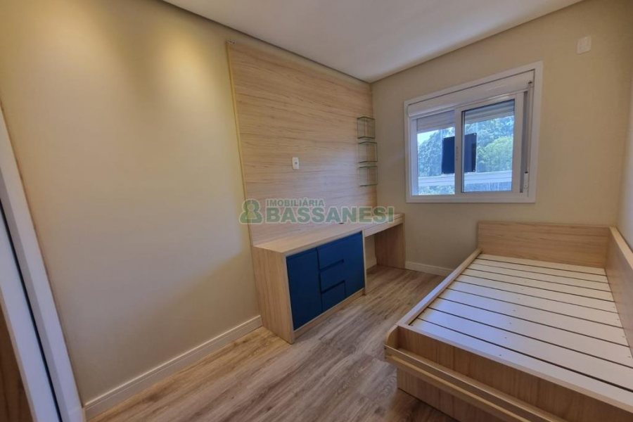 Apto Mobiliado com 87m², 2 dormitórios, 1 vaga, no bairro Petrópolis em Caxias do Sul para Alugar