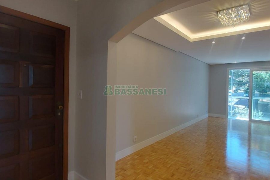 Apartamento com 156m², 3 dormitórios, 1 vaga, no bairro Panazzolo em Caxias do Sul para Alugar