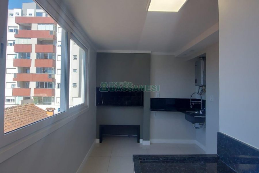 Apartamento com 156m², 3 dormitórios, 1 vaga, no bairro Panazzolo em Caxias do Sul para Alugar