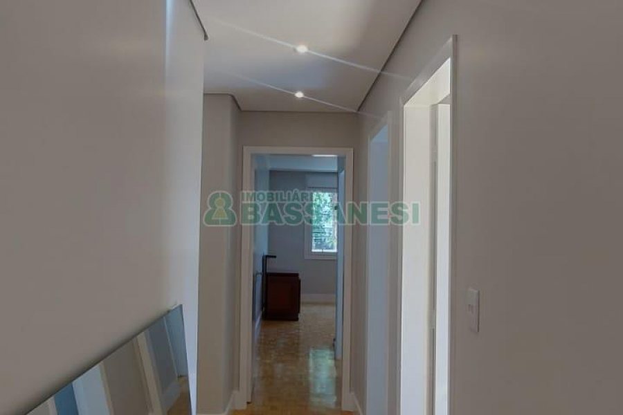 Apartamento com 156m², 3 dormitórios, 1 vaga, no bairro Panazzolo em Caxias do Sul para Alugar