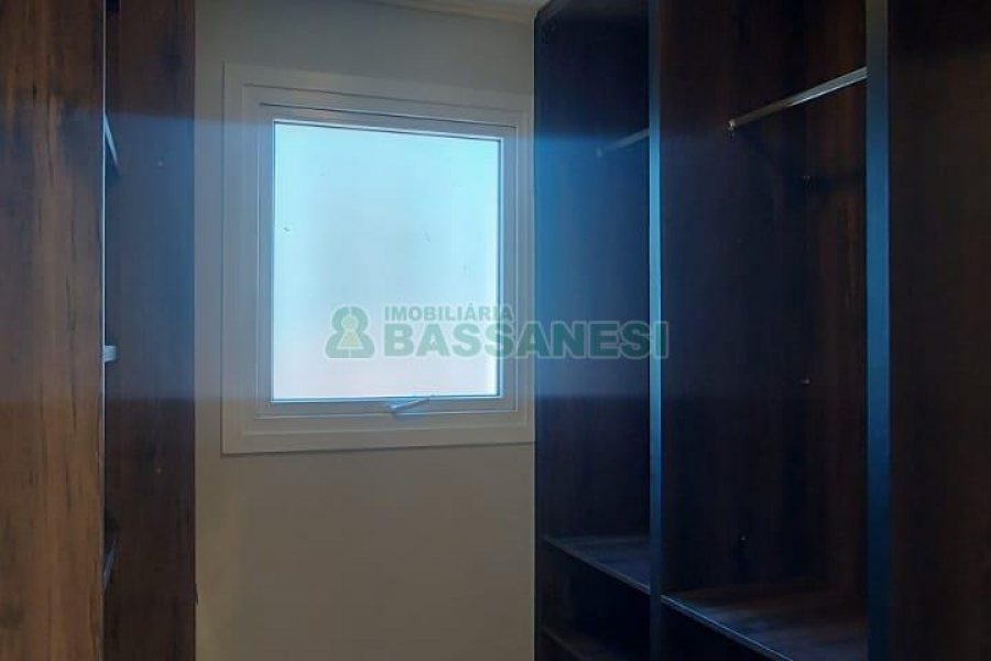 Apartamento com 156m², 3 dormitórios, 1 vaga, no bairro Panazzolo em Caxias do Sul para Alugar