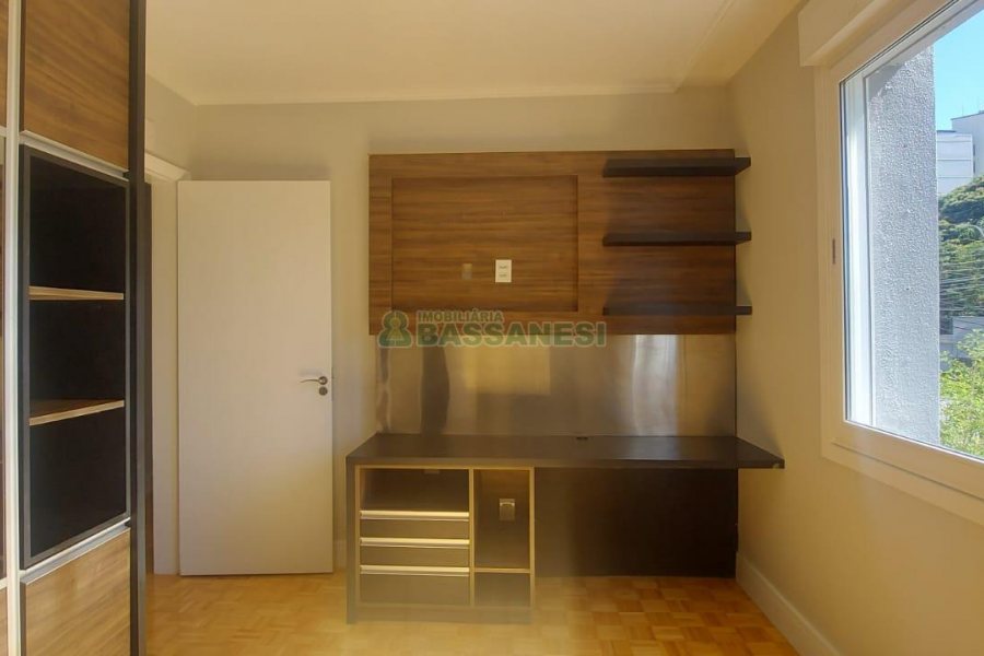 Apartamento com 156m², 3 dormitórios, 1 vaga, no bairro Panazzolo em Caxias do Sul para Alugar