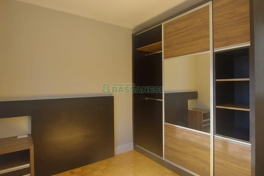 Apartamento com 156m², 3 dormitórios, 1 vaga, no bairro Panazzolo em Caxias do Sul para Alugar