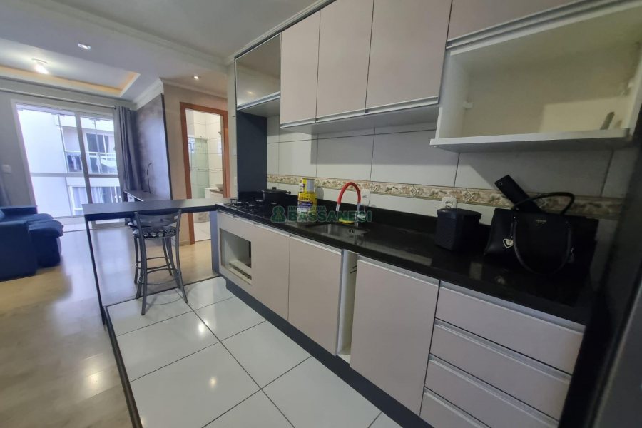Apartamento com 67m², 2 dormitórios, 1 vaga, no bairro Vinhedos em Caxias do Sul para Alugar