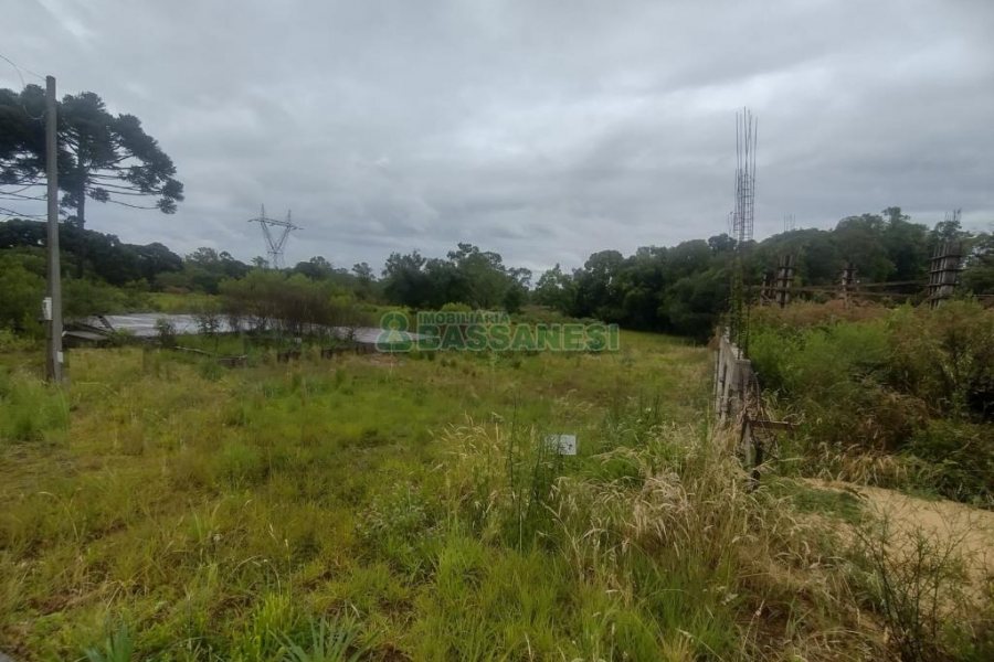 Terreno, no bairro São Giácomo em Caxias do Sul para Comprar