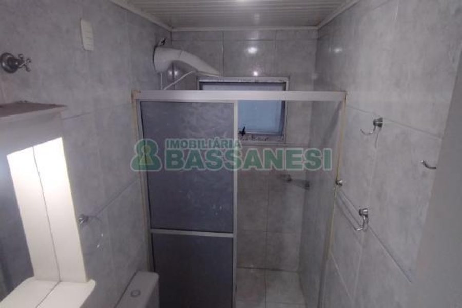 Casa com 190m², 3 dormitórios, 1 vaga, no bairro Santa Catarina em Caxias do Sul para Comprar