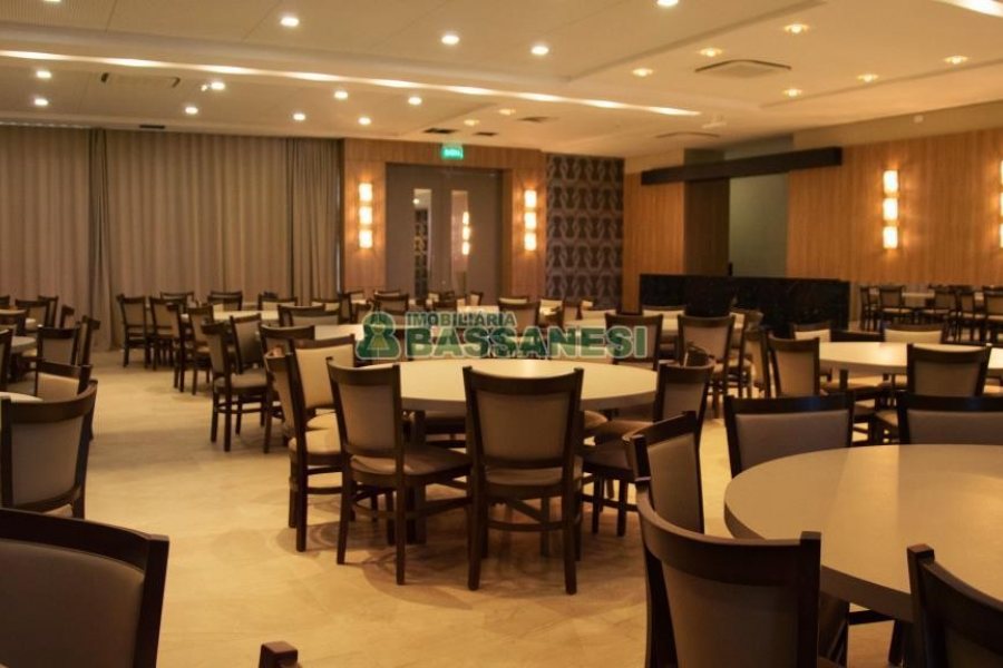 Casa com 400m², 4 dormitórios, 3 vagas, no bairro São Ciro em Caxias do Sul para Alugar