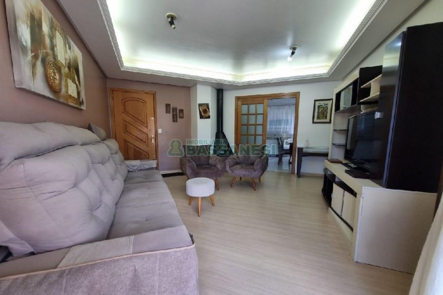 Apto Mobiliado com 74m², 2 dormitórios, 1 vaga, no bairro Cristo Redentor em Caxias do Sul para Alugar