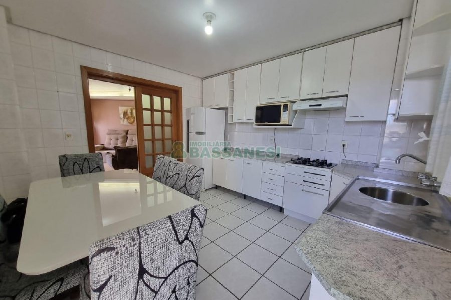 Apto Mobiliado com 74m², 2 dormitórios, 1 vaga, no bairro Cristo Redentor em Caxias do Sul para Alugar