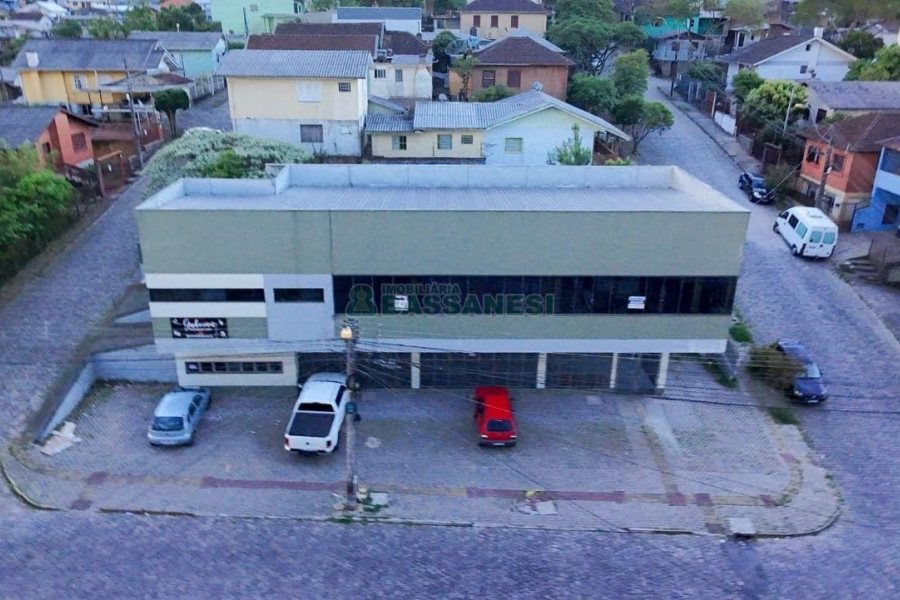 Sobreloja com 186m², 12 vagas, no bairro São Leopoldo em Caxias do Sul para Alugar