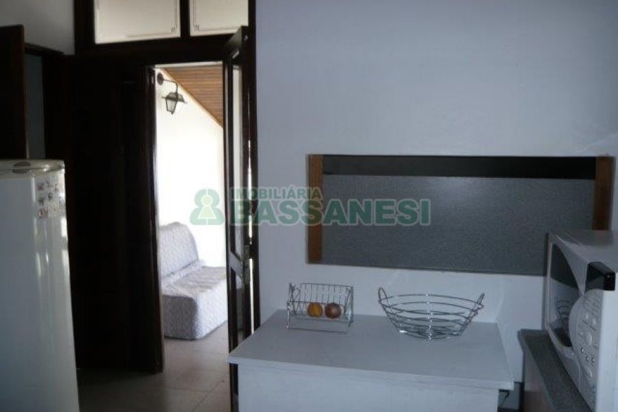 Casa com 230m², 4 dormitórios, 3 vagas, no bairro Bela Vista em Caxias do Sul para Alugar